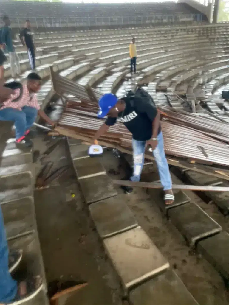 Breaking: Roof Collapse On OAU Students During Lecture