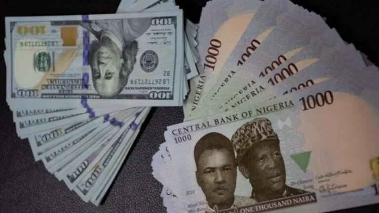 Naira Depreciates Against the Dollar, Trading at N1,658.97